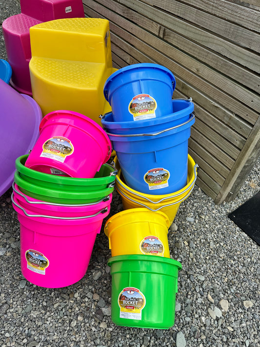 Feed Bucket Flat Back 19L Assorted Colours