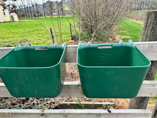 Feed Bucket Rail Hanging 30-litre