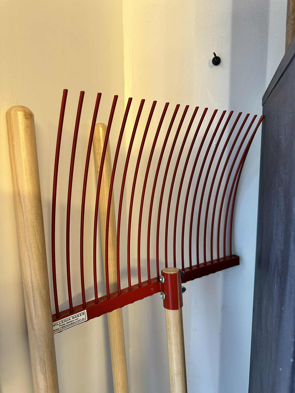 Stable Rake Armidale Millenia Classic Stable / Paddock Rake – The Cleanest Horse